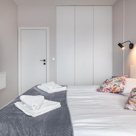 Prestige Apartments - Rajska 8 - Old Town Гданск Екстериор снимка